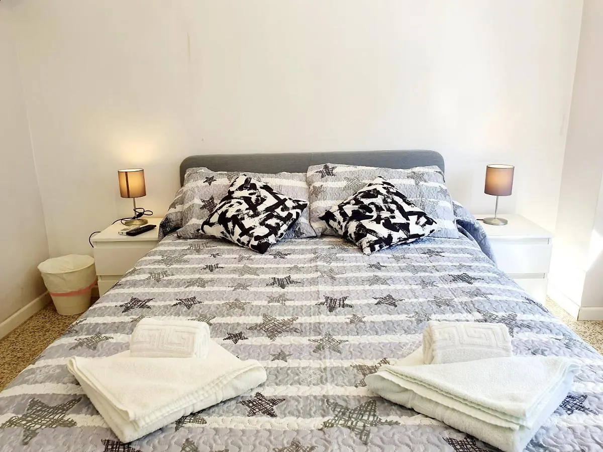 Acapulco Apt 3 Bedrooms Fuengirola 0*,  España